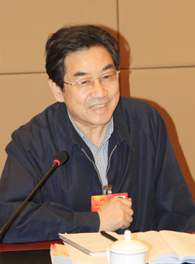 中国社会科学院环境与发展研究中心主任郑玉歆